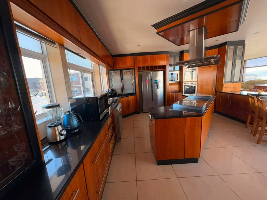 7 Bedroom Property for Sale in Quigney Eastern Cape